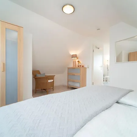 Haus Hasenkamp 26 Koje 3 Апартаменты Грёмиц